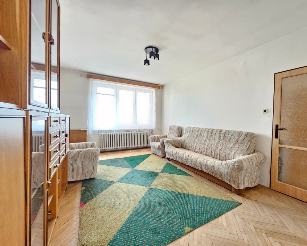 Prodej bytu 3+1 s garáží, Velké Opatovice